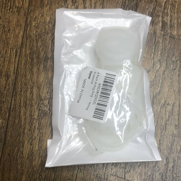 Pack of 4 clear Airtag holder for Apple Airtags, TPU Anti-Lost Aire Tag cover - Picture 3 of 3